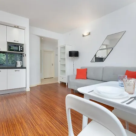 Rejtana Comfortable Mokotow By Renters Apartment