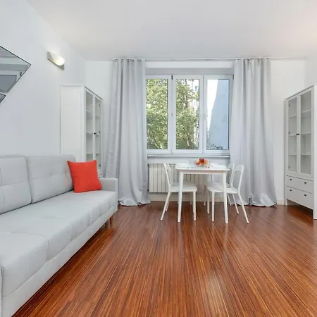 Rejtana Comfortable Mokotow By Renters Apartment Warsaw